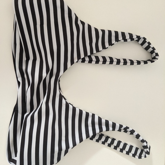 Bikini set - Picture 2 of 2